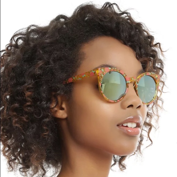 Hot Topic Accessories - Belle floral print retro mirror sunnies